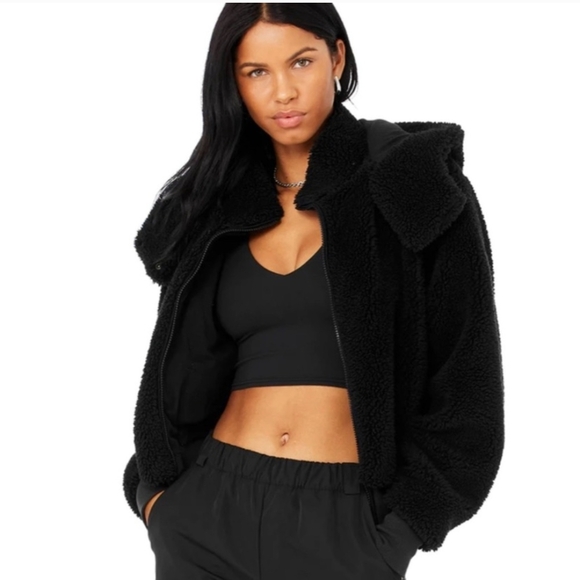ALO Yoga Black Sherpa Jacket - Picture 6 of 11